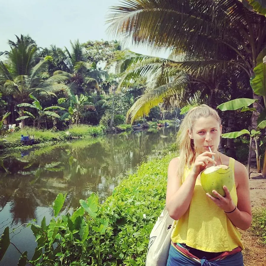 Inn Meluha River Cottages Alappuzha